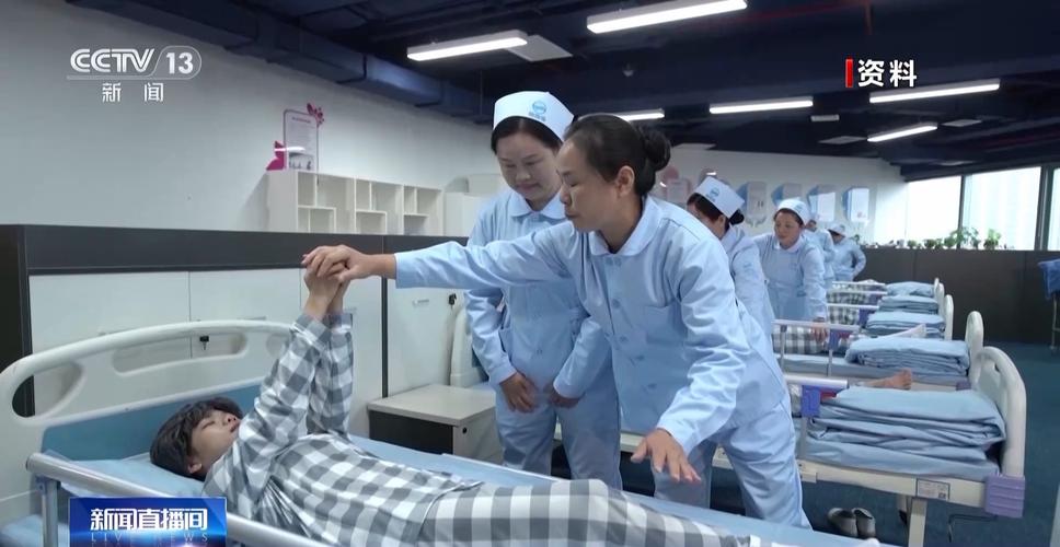 广西加强医疗护理员规范管理 解决就医陪护民生“痛点”