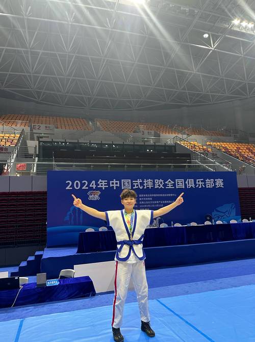 2024年全国沙滩摔跤对抗赛(第一站)将在三亚拉开帷幕