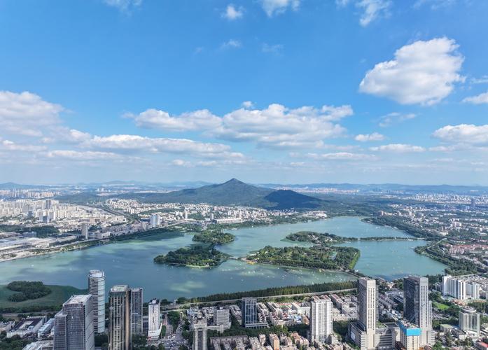 奋进强国路 阔步新征程丨边赏景边干饭 看“南海明珠”风光无限