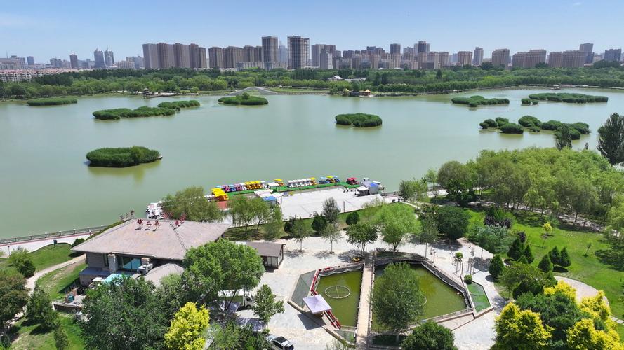 飞阅中国丨银川:城在湖中城愈美 湖在城中湖更秀