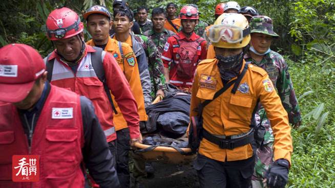印尼发生一起交通事故致12人死亡
