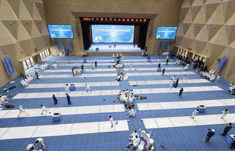 1850余名青少年剑客角逐2025年厦门市青少年击剑公开赛