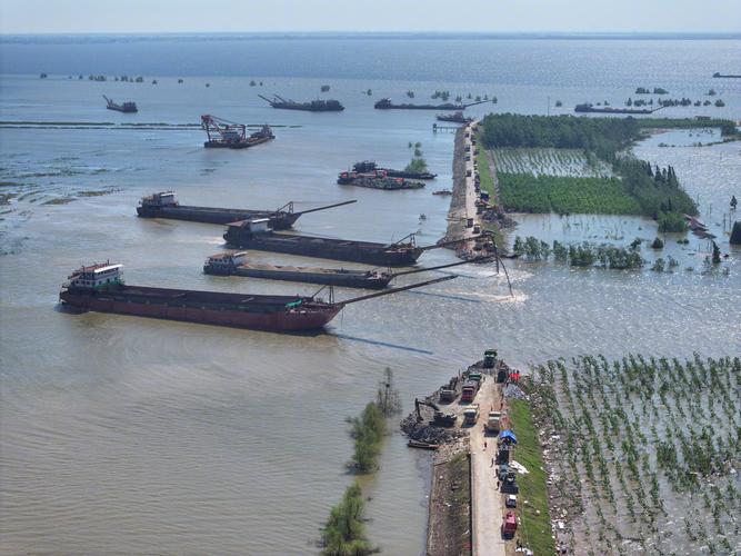 洞庭湖决口已封堵超80米,预计在7月9日12时前完成封堵