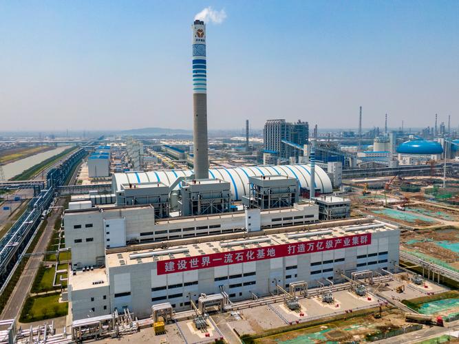 炼油总能力突破5000万吨 我国最大石化产业基地全面建成