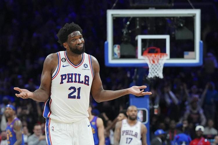 Woj:尽管恩比德缺席 76人会在交易截止日继续成为买家