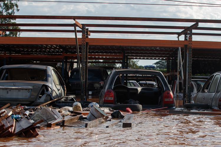 巴西里约州暴雨已致11人死亡 里约市宣布进入紧急状态