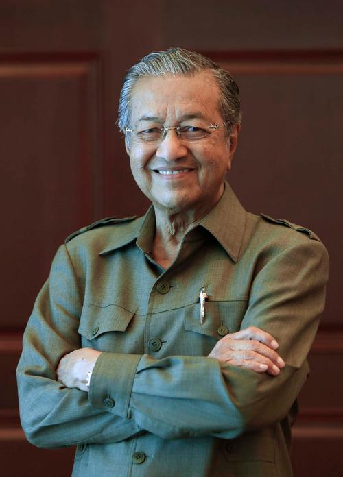 马来西亚前总理马哈蒂尔出院