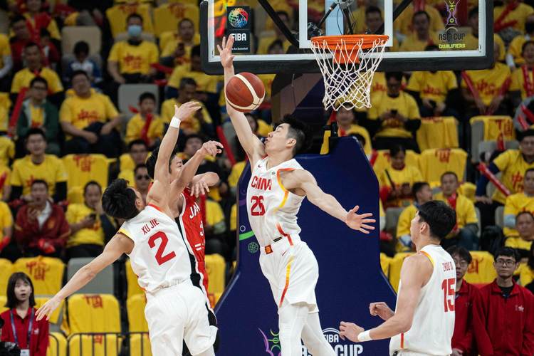 亚预赛中国男篮惜败日本队,一项88年不败纪录被终结