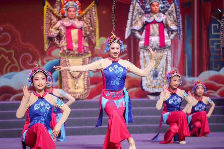 在中国舞剧中遇见“和合之美”