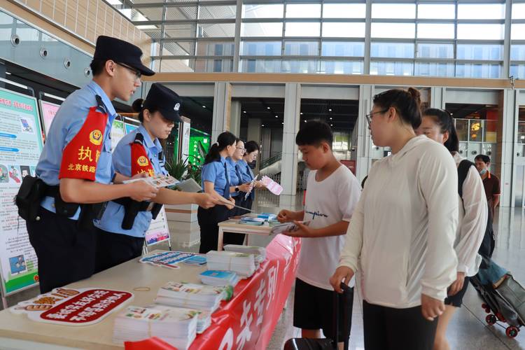 推进未成年人临界预防分级干预 光明区检察院与多家单位会签协同办法