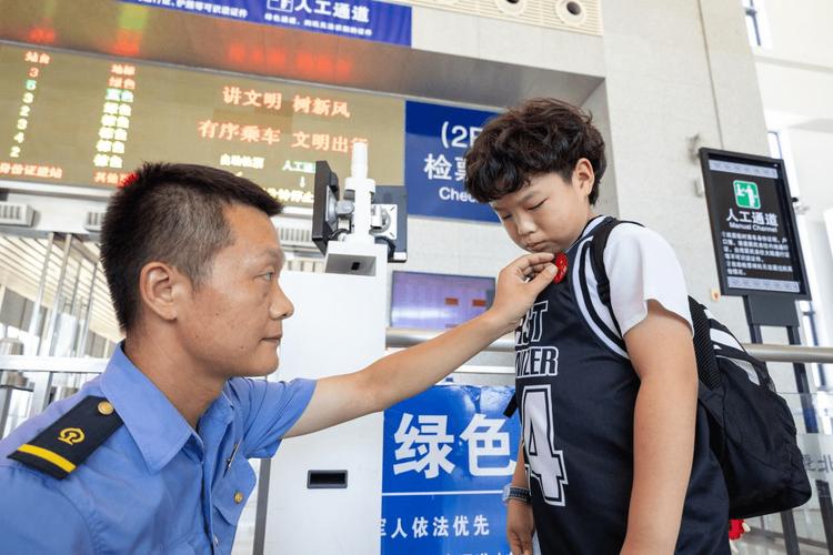 暑运过半,湖南高铁月度发送人数首次突破千万