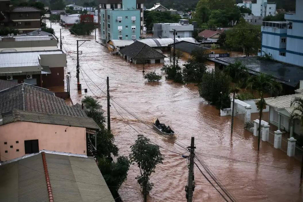 巴西南里奥格兰德州暴雨已致171人死亡