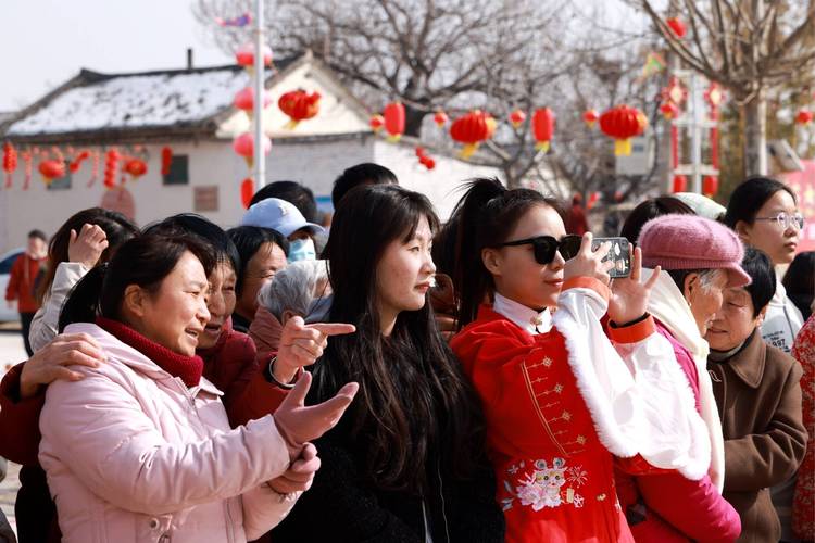 旅游过大年成为“新年俗”