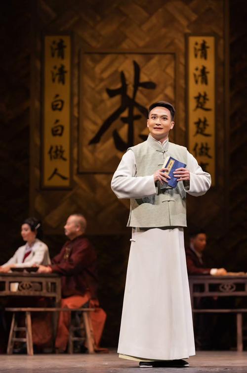楚剧《汉口茶港》首演 再现“东方茶港”风云历史