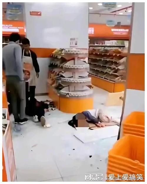 凌晨突发!南昌一对母女险坠楼,只因……