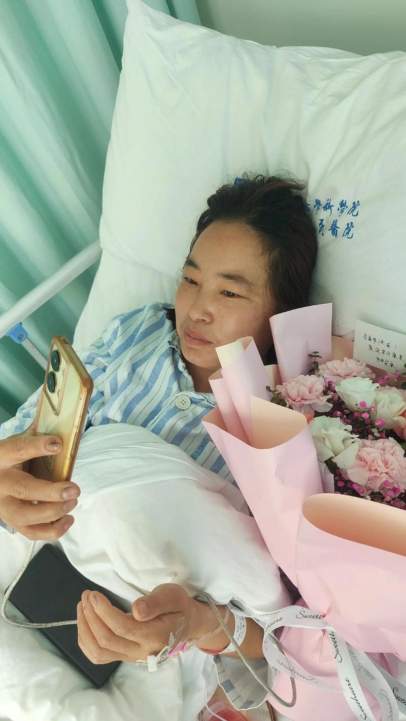 广东佛山首例亲属活体肾移植受者康复出院