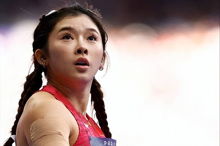 就在今天!吴艳妮奥运首秀,与世界纪录保持者同组