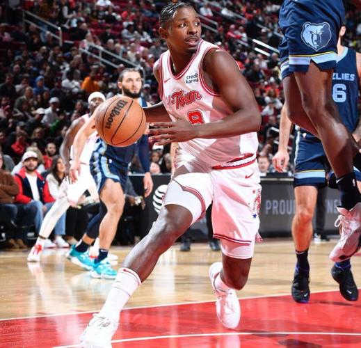 Woj：火箭将执行泰特下赛季760万美元的球队选项