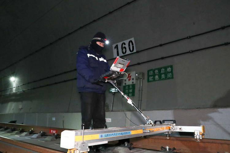 中老铁路167座隧道接受全面“健康检查”